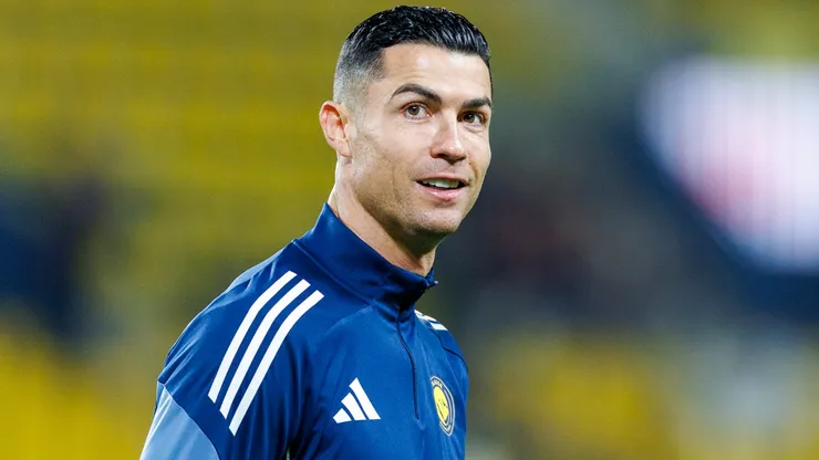CR7 prepara millonaria oferta para comprar Al-Nassr.
