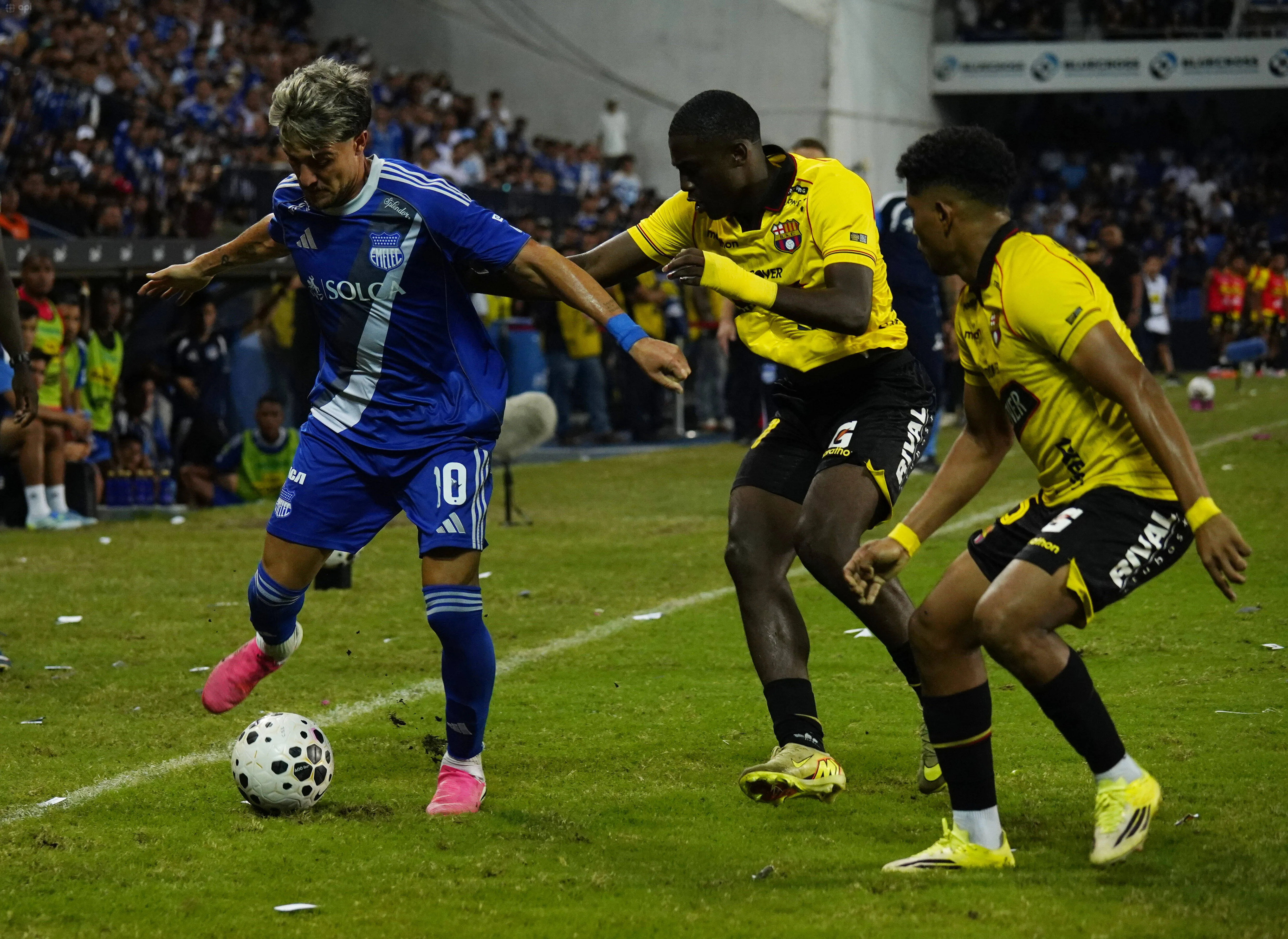 Emelec y Barcelona SC no tendrían convocados en Ecuador. (Foto: Imago)