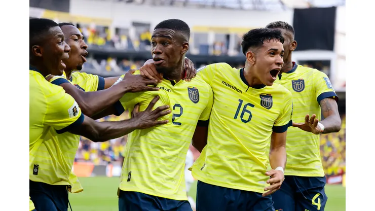QUITO, ECUADOR - SEPTEMBER 12: Felix Torres of Ecuador (c) celebrates with teammates after scoring the team's first goal during a FIFA World Cup 2026 Qualifier match between Ecuador and Uruguay at Estadio Rodrigo Paz Delgado on September 12, 2023 in Quito, Ecuador. (Photo by Franklin Jacome/Getty Images)