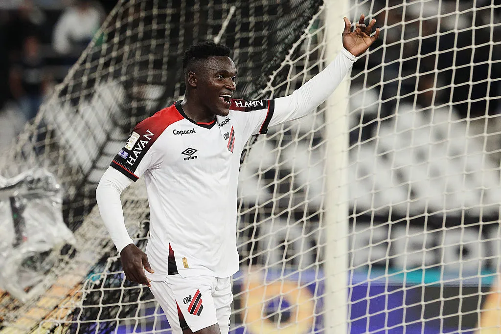 Kevin Viveros – Athletico Paranaense. Foto: Getty.