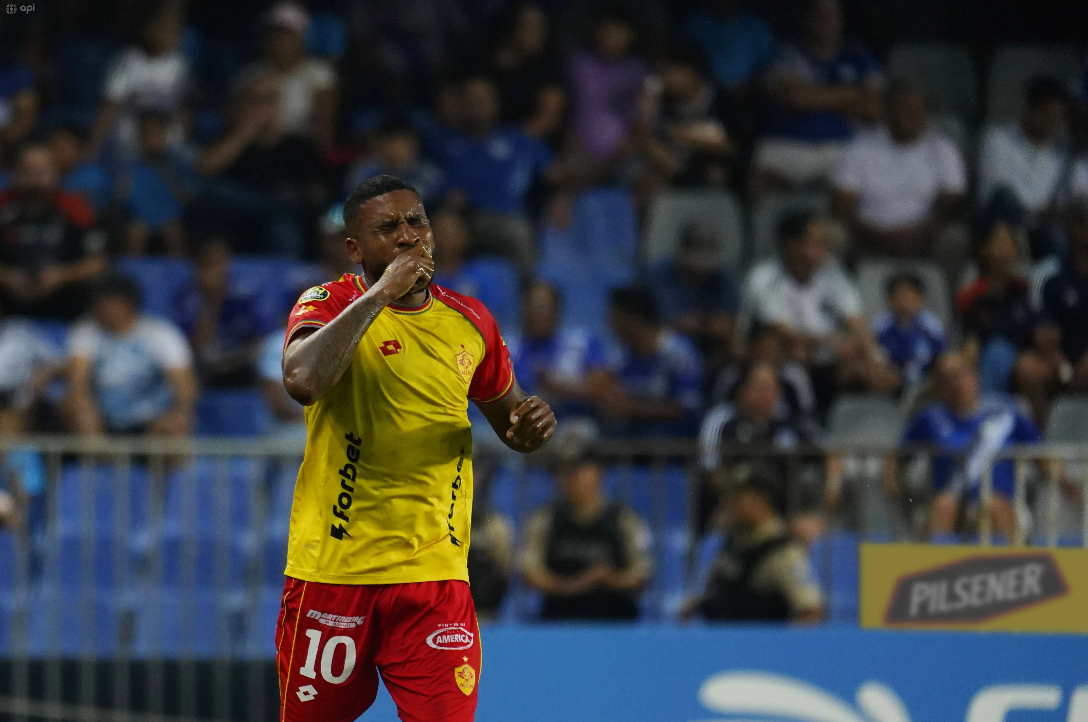 Ayrton Preciado ya le marcó a Emelec. (Foto: GettyImages)