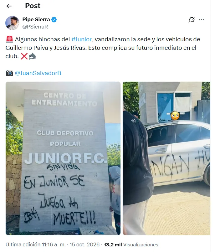 Los carros que dañaron los hinchas. (Foto: captura de pantalla)
