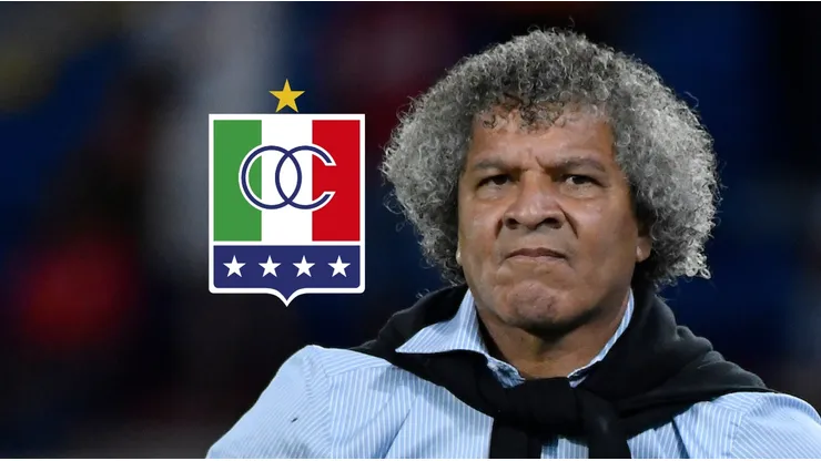 El escudo de Once Caldas y Alberto Gamero.
