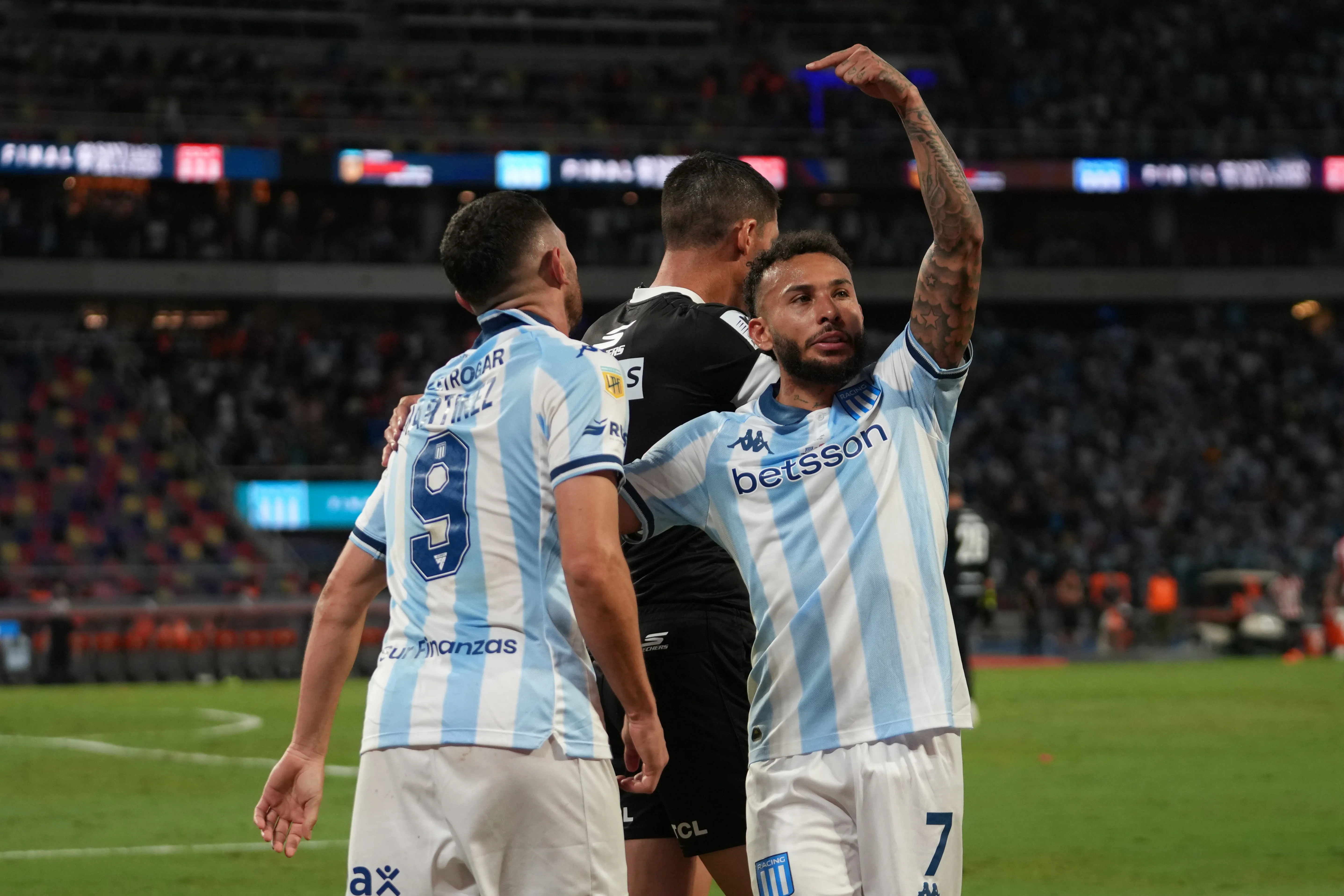 Duván Vergara dejaría Racing de Argentina. (Foto: GettyImages)