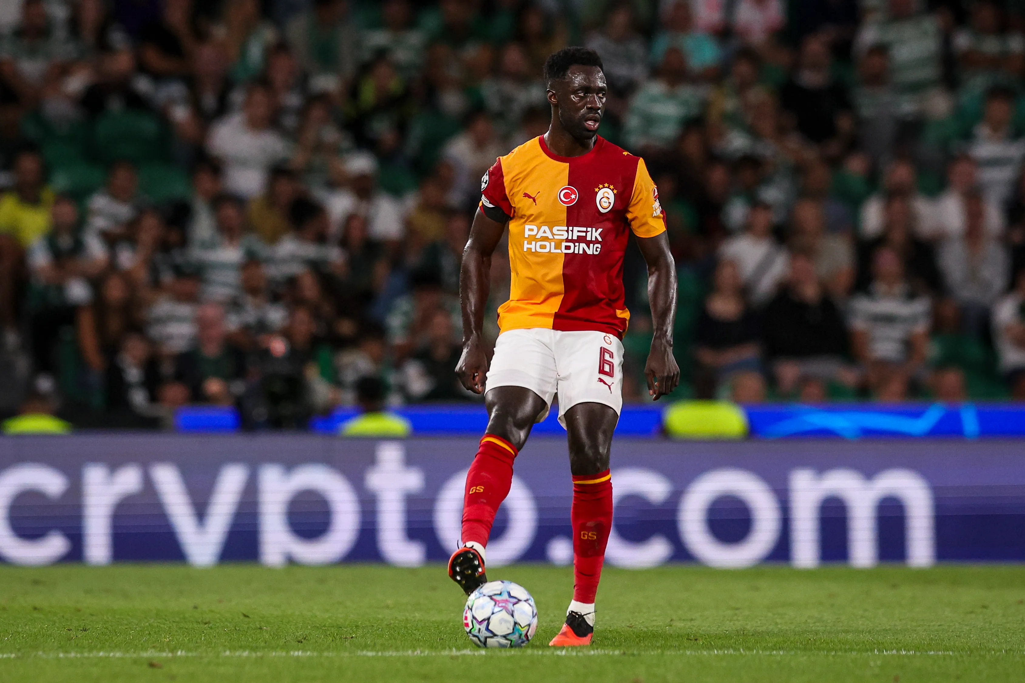 Sánchez viene jugando en Galatasaray. (Foto: GettyImages)