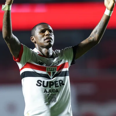 Robert Arboleda dejaría Sao Paulo y estos clubes lo quieren