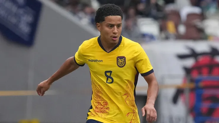 Anthony Valencia no juega Flamengo y tendría nuevo equipo para el 2027