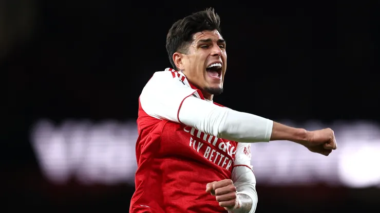 Sorpresa en Inglaterra: Piero Hincapié pidió irse del Arsenal y eligió nuevo club