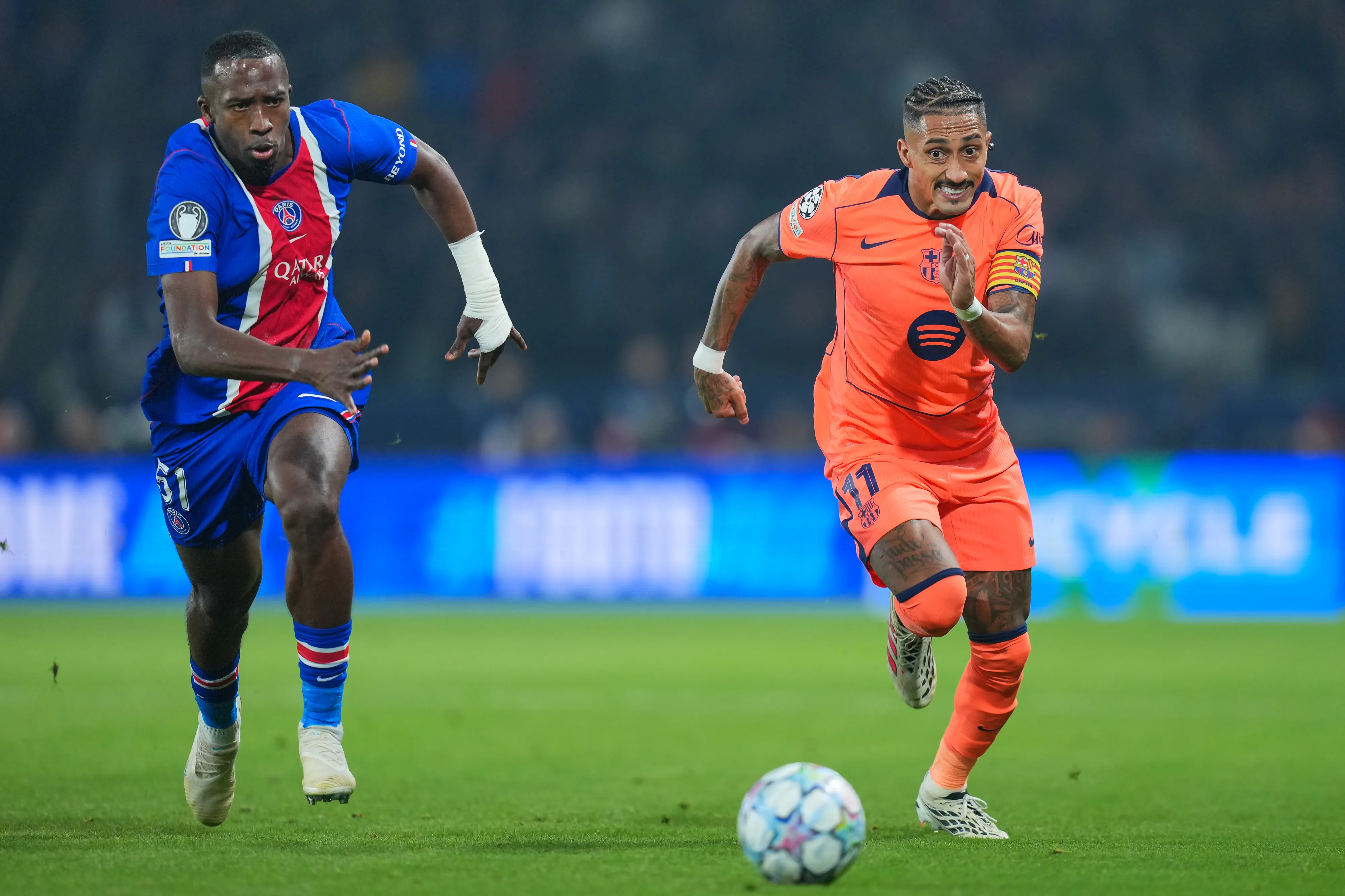 Pacho ya enfrentó al FC Barcelona. (Foto: GettyImages)