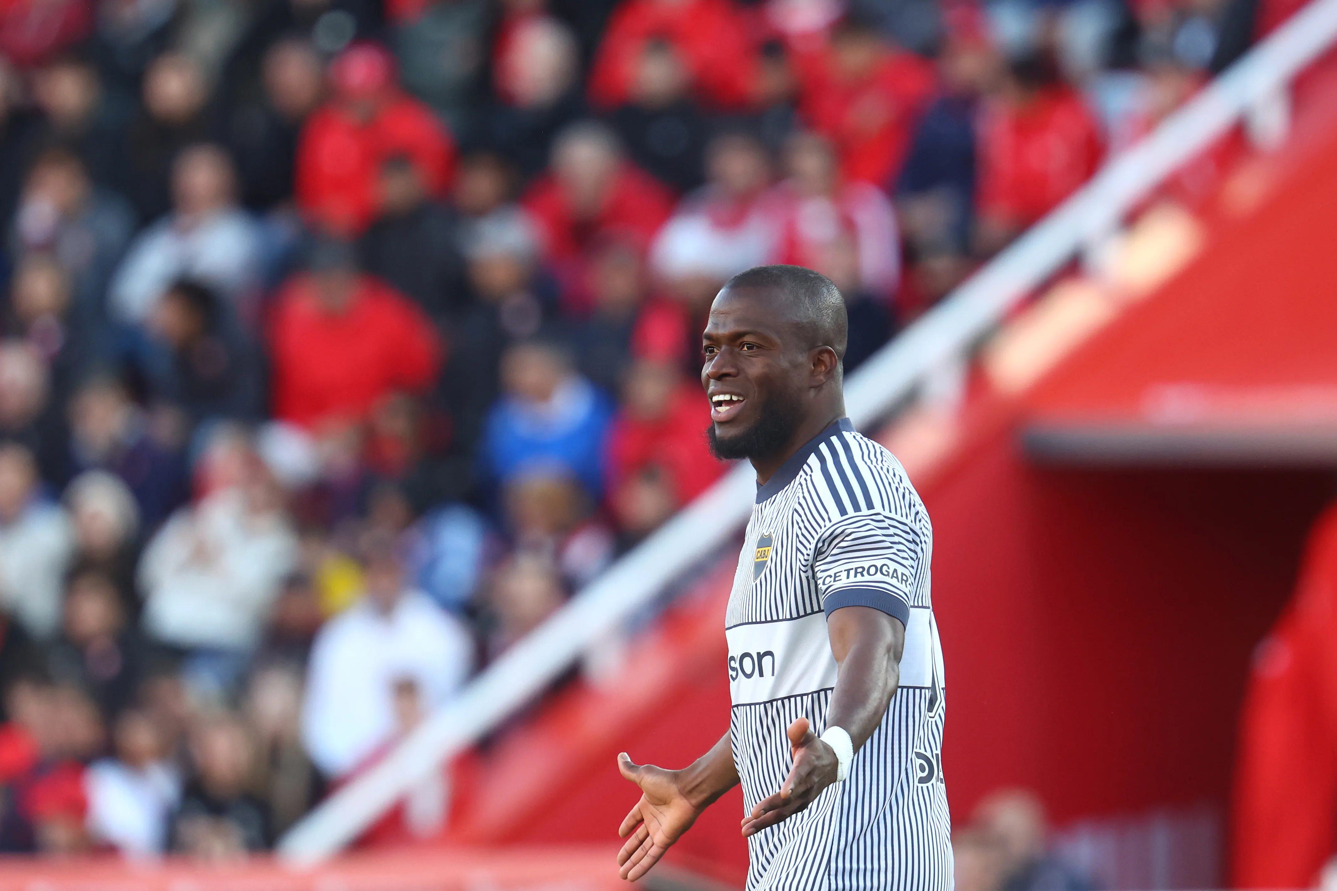 Enner Valencia comenzaría como suplente ante River. (Foto: GettyImages)