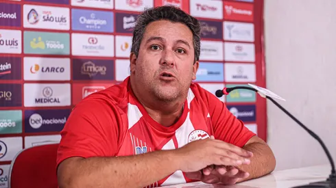 Foto: Tiago Caldas / CNC - Fernando Marchiori é apresentado no Náutico