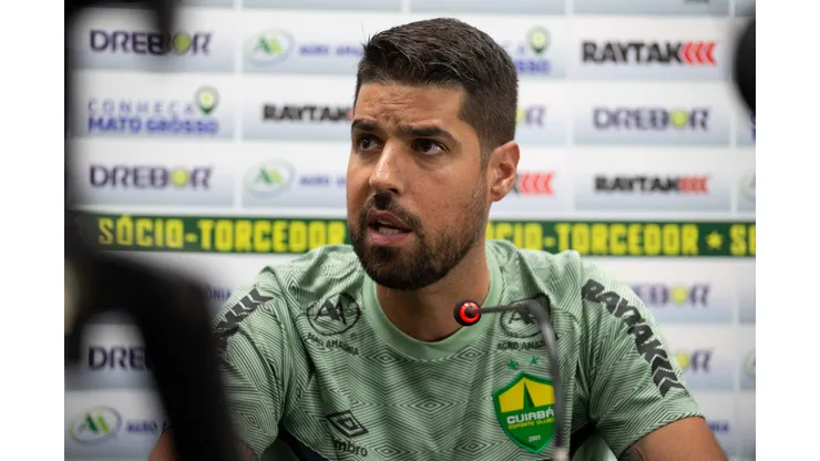 Foto: (Gil Gomes/AGIF) - António Oliveira 'cutucou' o Coritiba
