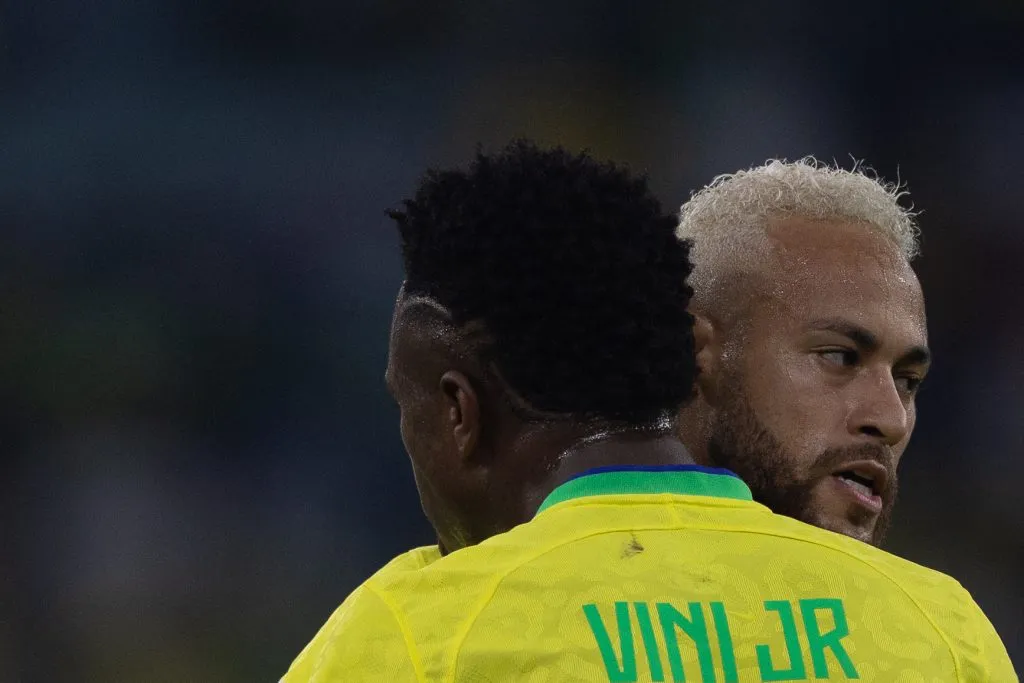 Foto: Pedro Martins/AGIF – Vini Jr. e Neymar