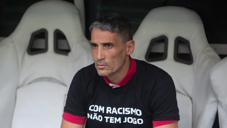 Vojvoda perde titular de última hora para decisão contra o Palmeiras na Copa do Brasil