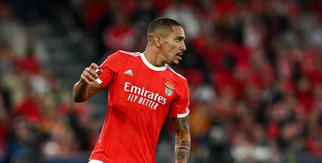 Gilberto não deve continuar no Benfica e quer voltar ao Brasil. Foto: Octavio Passos/Getty Images