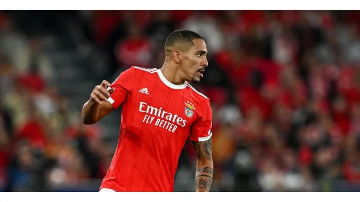 LISBON, PORTUGAL - APRIL 11: Gilberto of SL Benfica in action during the UEFA Champions League quarterfinal first leg match between SL Benfica and FC Internazionale at Estadio do Sport Lisboa e Benfica on April 11, 2023 in Lisbon, Portugal. (Photo by Octavio Passos/Getty Images)