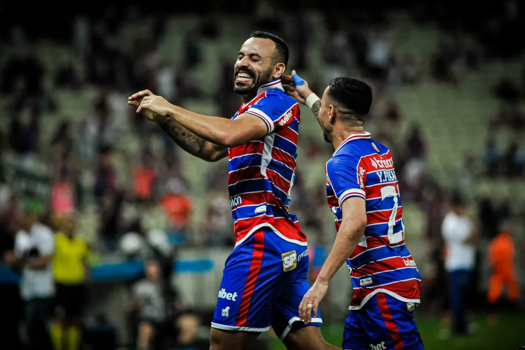 Foto: (Kely Pereira/AGIF) – Moisés era titular absoluto no Leão