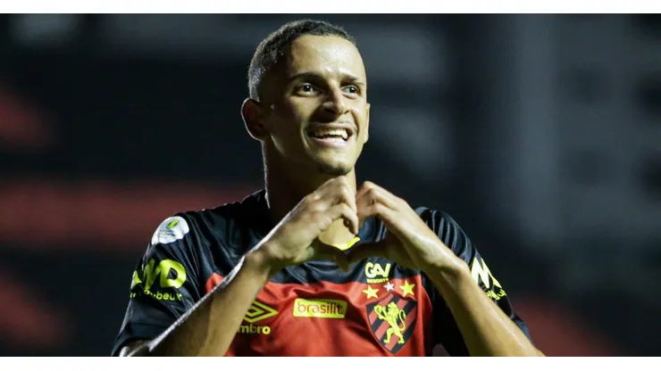 Foto: Rafael Vieira/AGIF - Luciano Juba vem se destacando pelo Sport
