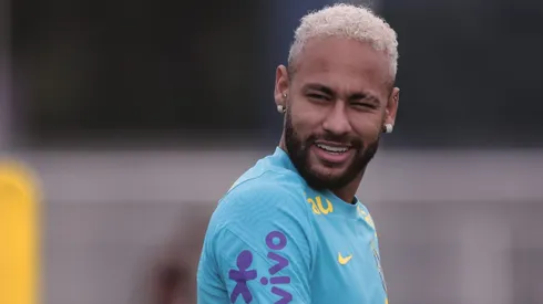 Foto: Ettore Chiereguini/AGIF - Neymar já atuou ao lado do craque pedido no Santos.
