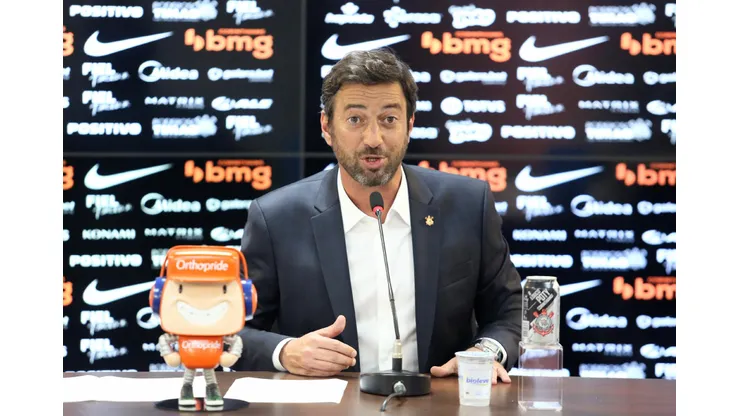 Duílio compara as vendas de Pedro e Endrick e torcida do Corinthians protesta nas redes sociais