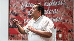 Foto: Tiago Caldas/CNC - Fernando Marchiori em apresentação aos jogadores do Náitico, hoje (29)