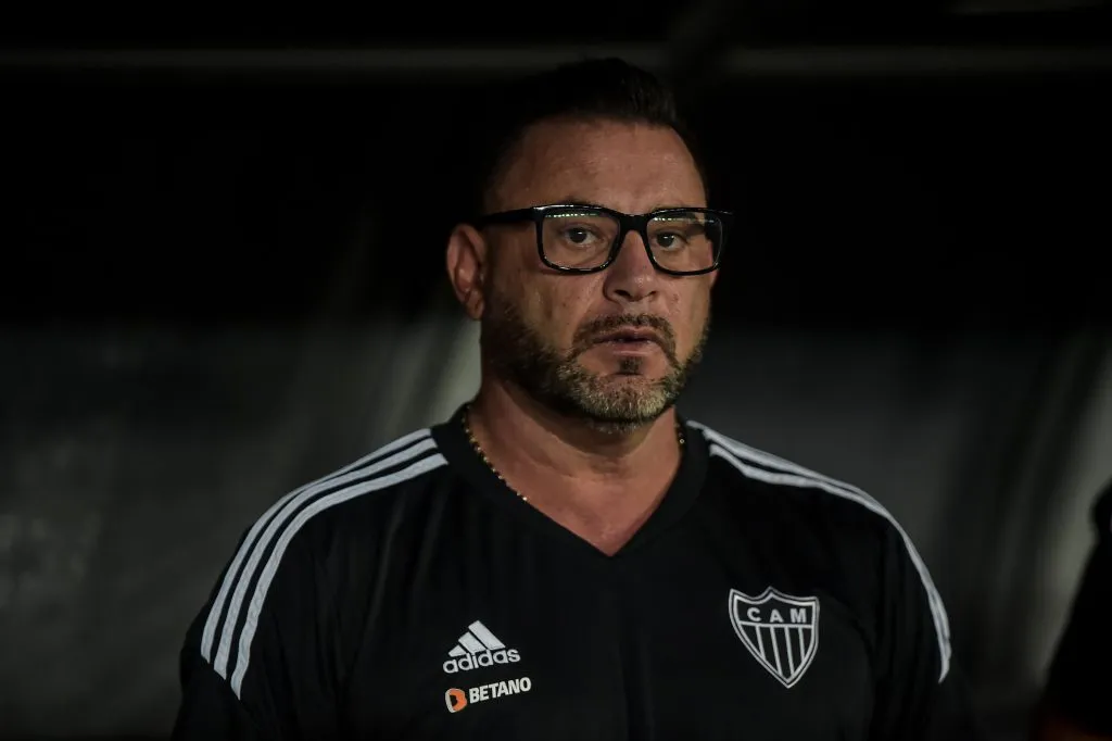 Foto: (Thiago Ribeiro/AGIF) – Antonio Turco Mohamed trabalhou com Nathan Silva no Galo