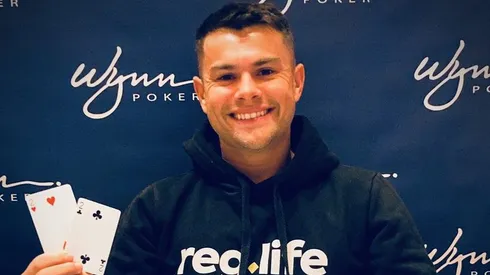 Gustavo Mastelotto mal chegou em Las Vegas e já venceu torneio (Foto: Reprodução Twitter Cassino Wynn @WynnPoker)