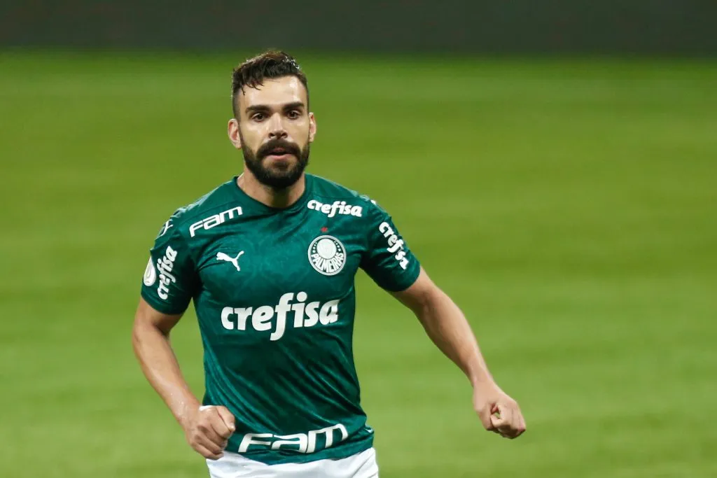 Foto: (Marcello Zambrana/AGIF) – Com o Colorado na parada, Bruno Henrique estuda uma volta ao país natal