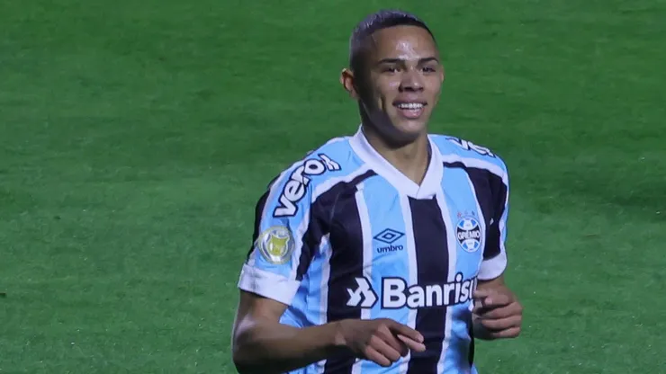 Foto: Marcello Zambrana/AGIF - Vanderson foi criado na base do Grêmio.