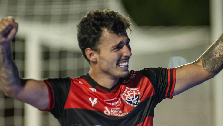 Jhony Pinho/AGIF - Jogador Zeca do Vitória