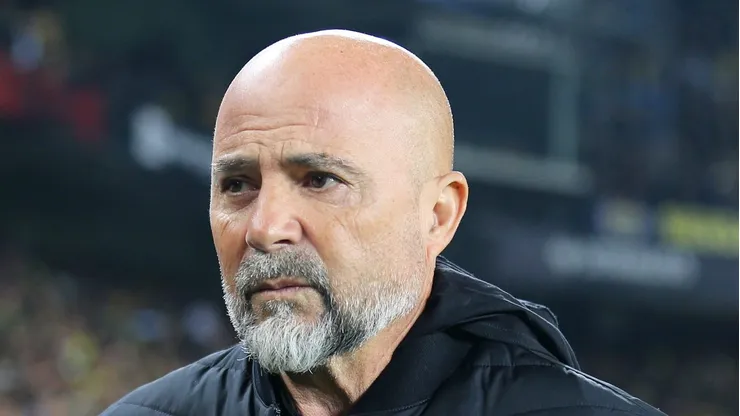 ISTANBUL, TURKEY - MARCH 16: Jorge Sampaoli, Manager of Sevilla FC, looks on prior to the UEFA Europa League round of 16 leg two match between Fenerbahce and Sevilla FC at Ulker Sukru Saracoglu Stadium on March 16, 2023 in Istanbul, Turkey. (Photo by Ahmad Mora/Getty Images)