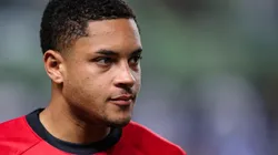 Foto: (Gilson Junio/AGIF) - Vitor Roque sofreu uma pancada no rosto no último jogo do Athletico