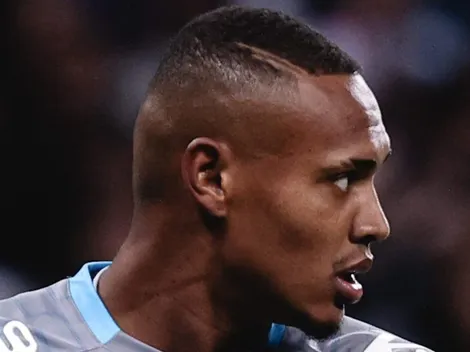 Situação de John enlouquece torcedores do Internacional e chama atenção do Santos