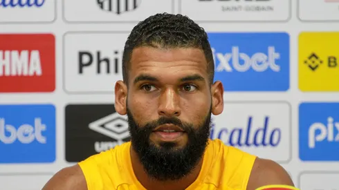 Foto: Fernanda Luz/AGIF - Willian Maranhão é pego de surpresa