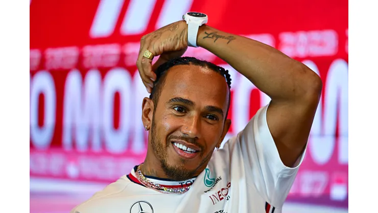 Hamilton falou sobre o interesse da Ferrari. Créditos: Dan Mullan/Getty Images