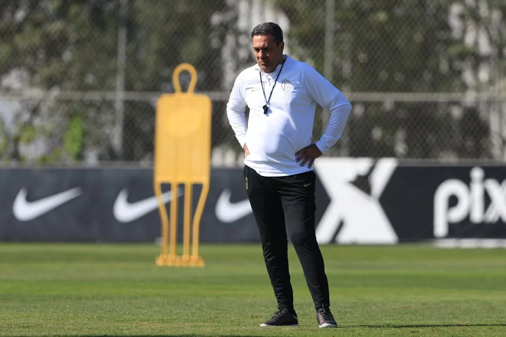 Foto: (Marcello Zambrana/AGIF) – Luxemburgo ainda não conseguiu fazer o Timão sair à frente no placar desde que assumiu o cargo