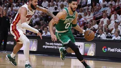 Tatum brilhou no jogo 4 contra o Heat. Créditos: Megan Briggs/Getty Images