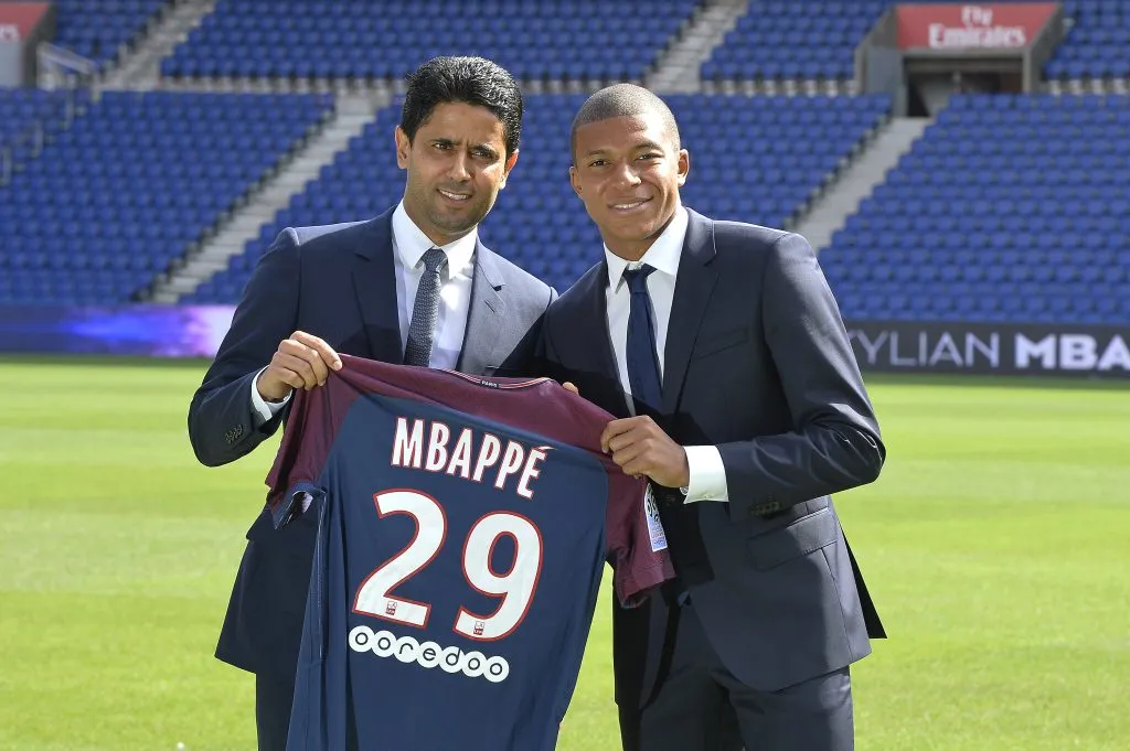 Al Khelaifi e Mbappé – (Foto: Aurelien Meunier/Getty Images)