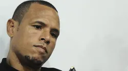 Foto: Armando Paiva/AGIF - Luis Fabiano "deu a letra" ao craque do Flamengo.
