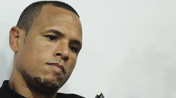 Foto: Armando Paiva/AGIF - Luis Fabiano "deu a letra" ao craque do Flamengo.