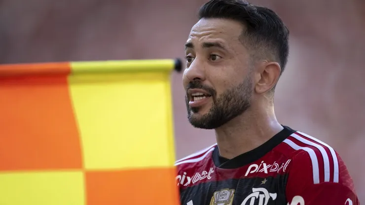 Éverton Ribeiro tem contrato expirando no Mengão e pode já ter "substituto" na manga da direção