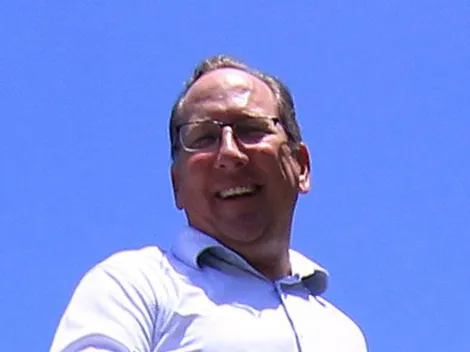 Textor anuncia treinador do Botafogo contra o Vasco