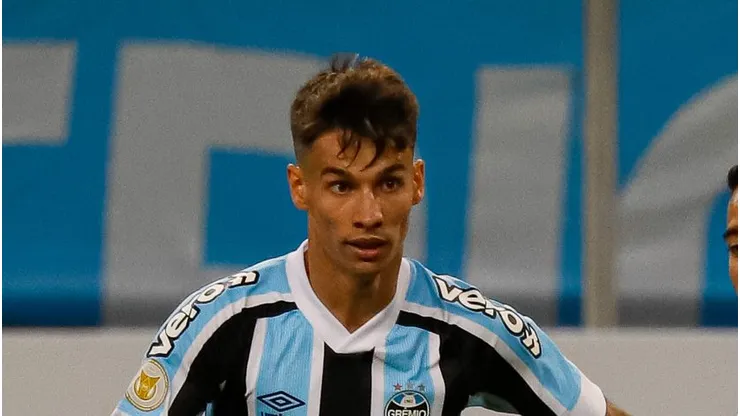 Foto: Maxi Franzoi/AGIF - Ferreira volta ao Grêmio