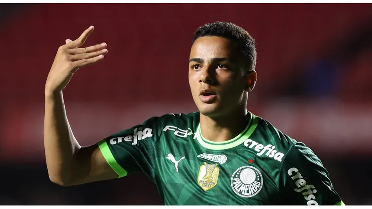 Leila não para em Giovani e fica próxima de liberar mais um atacante do Palmeiras