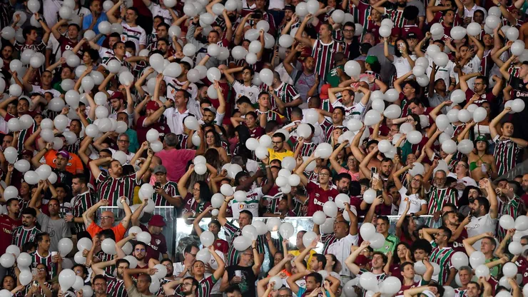 RJ - RIO DE JANEIRO - 02/05/2023 - LIBERTADORES 2023, FLUMINENSE X RIVER PLATE - Torcida do Fluminense durante partida contra River Plate no estadio Maracana pelo campeonato Libertadores 2023. Foto: Thiago Ribeiro/AGIF