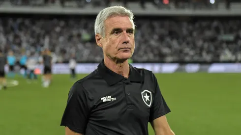 Luís Castro ficou mais de um ano no Fogão