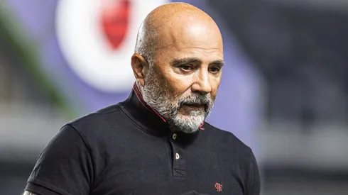 SP - SANTOS - 25/06/2023 - BRASILEIRO A 2023, SANTOS X FLAMENGO - Jorge Sampaoli tecnico do Flamengo durante partida contra o Santos no estadio Vila Belmiro pelo campeonato BRASILEIRO A 2023. Foto: Abner Dourado/AGIF