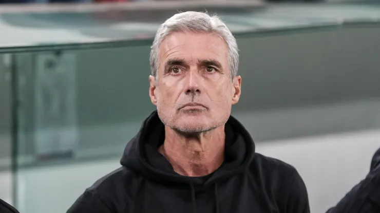 Foto: Robson Mafra/AGIF - Luís Castro pode ser tornar um dos técnicos mais bem pagos do mundo
