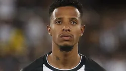 Tchê Tchê ‘representa’ torcida do Botafogo em coletiva de Luís Castro