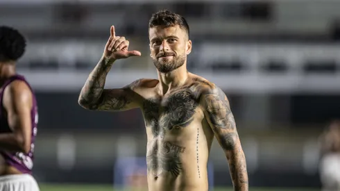 Foto: Abner Dourado/AGIF - Torcida quer um craque ao lado de Lucas Lima no Santos.